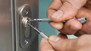 How To Pick A Lock 1