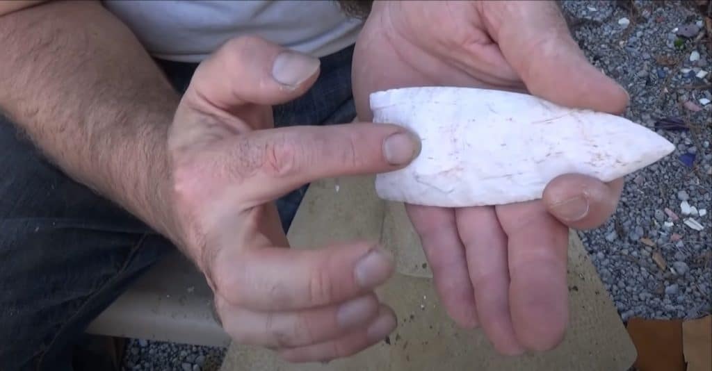 Ancient-Arrowhead-Made-Via-Knapping