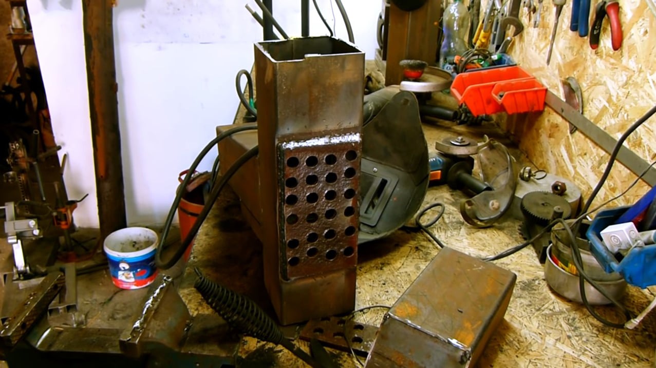 Making A Diy Smokeless Rocket Stove