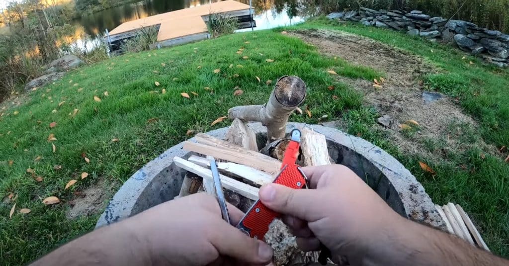 Ferro Rod Transform To A Fire Starter Multi-Tool