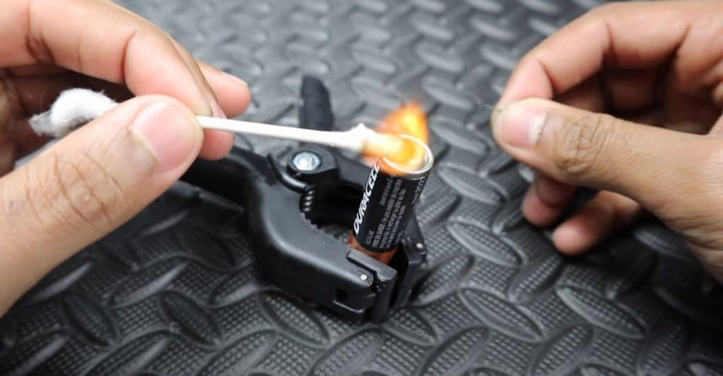 Use Battery To Ignite A Fire